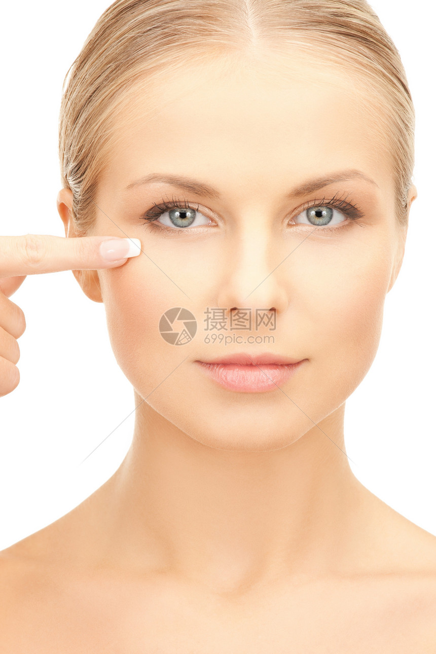 美丽的女人触摸着眼角皮肤光学治疗眼皮化妆品清洁睫毛女孩女性金发女郎图片