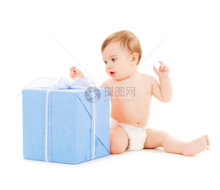 带礼物盒的幸福儿童孩子婴儿孩子们男性童年尿布女孩男生青少年盒子图片