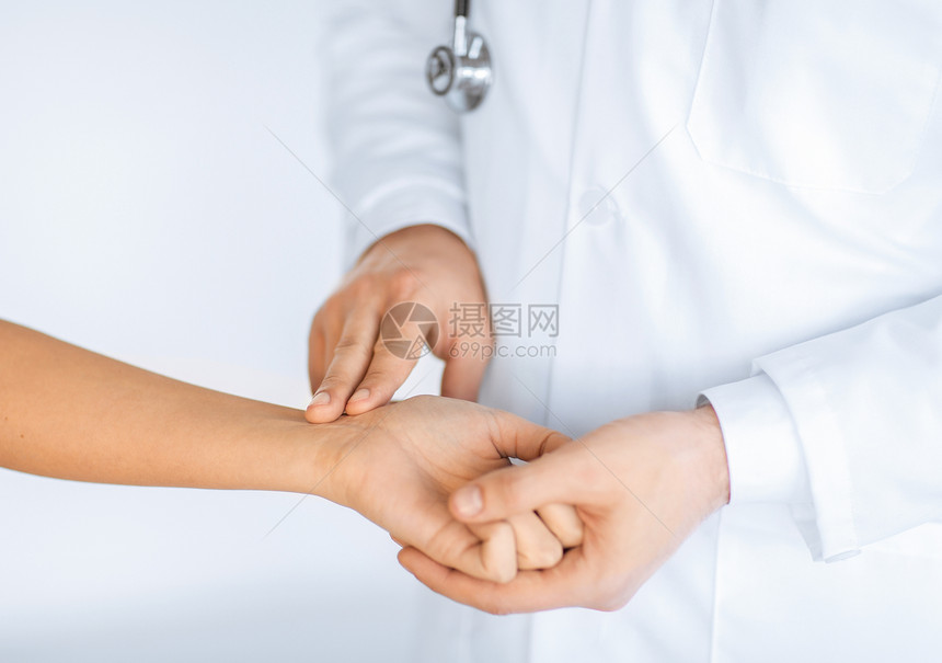测量病人心脏跳动的医生会议情况儿科脉冲医疗保险有氧运动手腕考试女士从业者图片