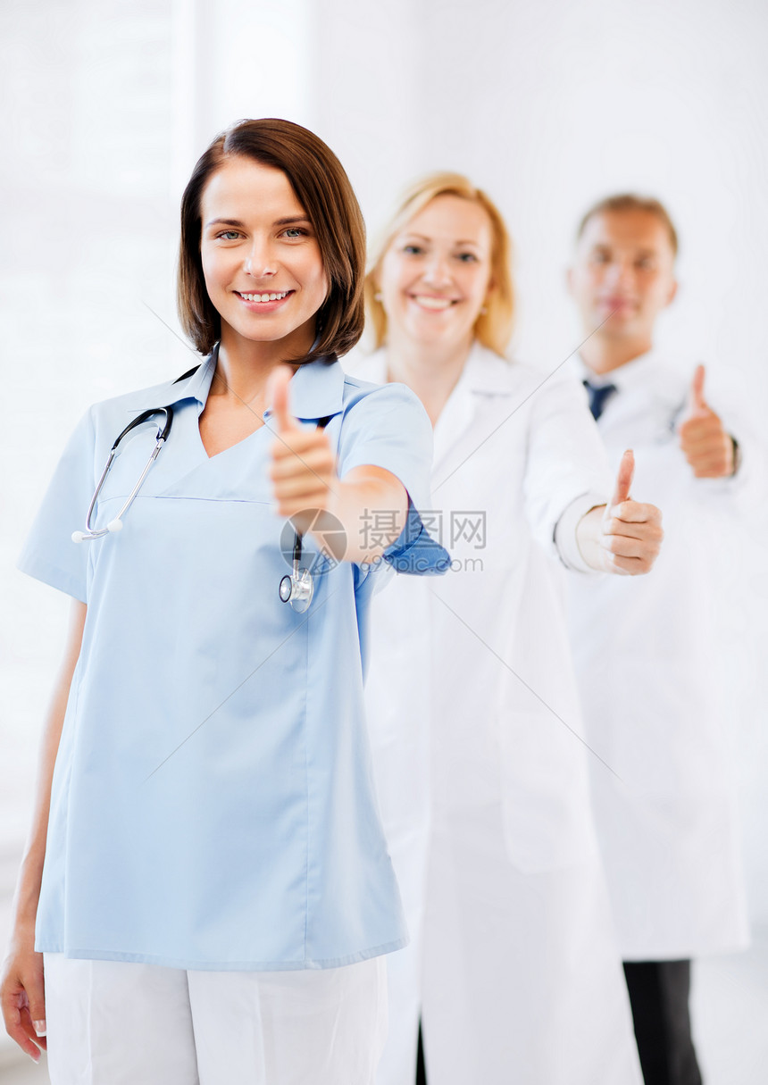 一组大拇指举起的医生队伍成功医务人员家庭儿科职员有氧运动女性疾病专家专业人员图片