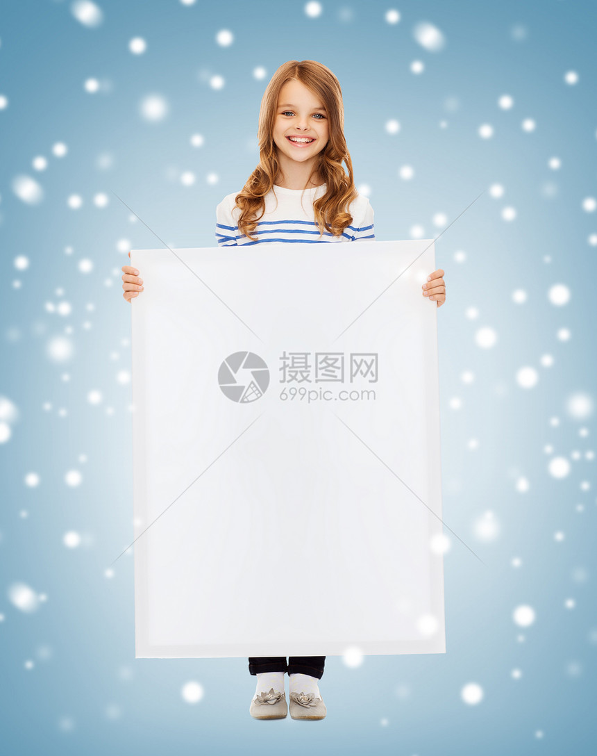 带空白白板的小女孩雪花小学生青春期学生快乐学校女孩广告框架女性图片
