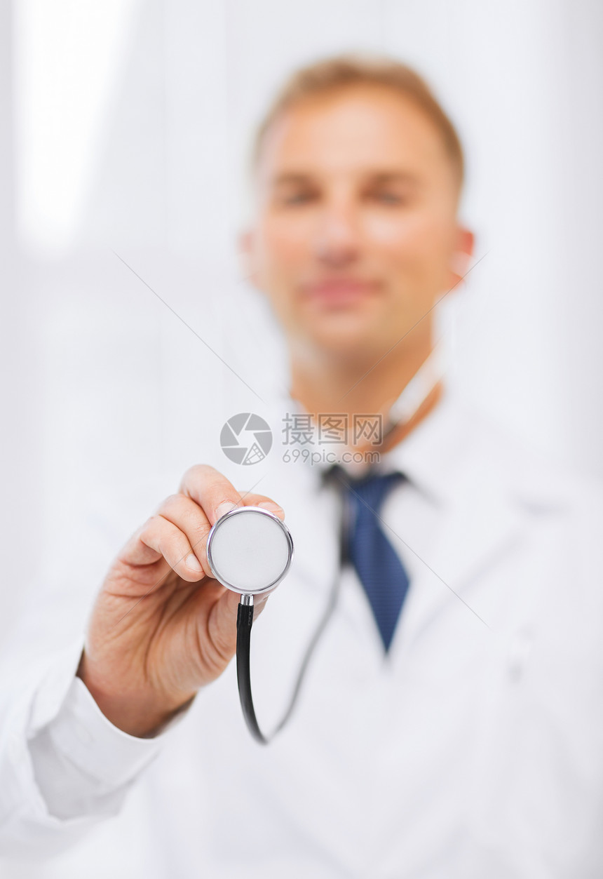 男医生 有听诊器医疗保险从业者外科男性儿科职员诊所心脏病家庭护理人员图片