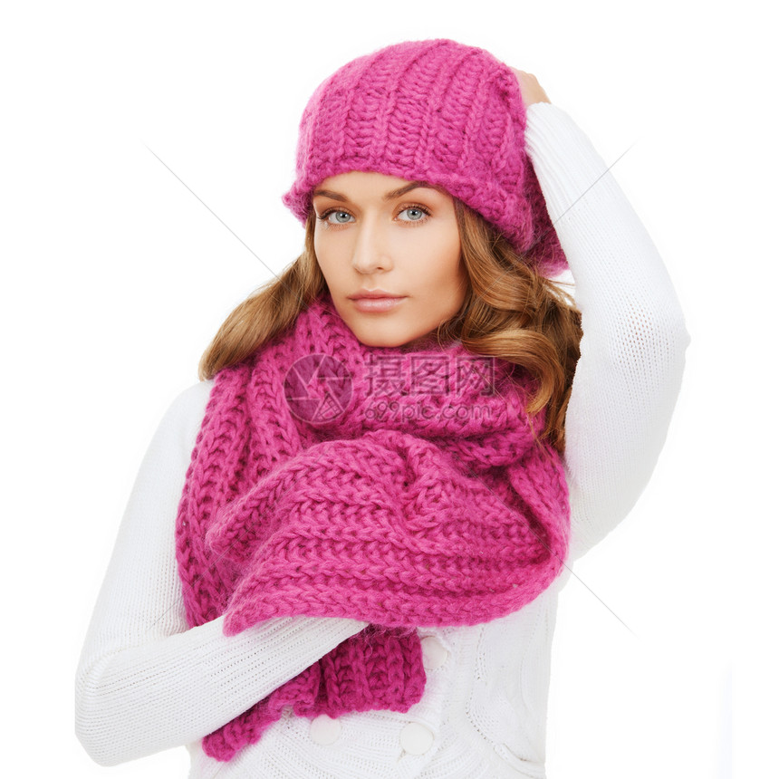 穿着粉色帽子和围巾的妇女套衫棉被幸福毛衣衣服女孩季节羊毛女性图片