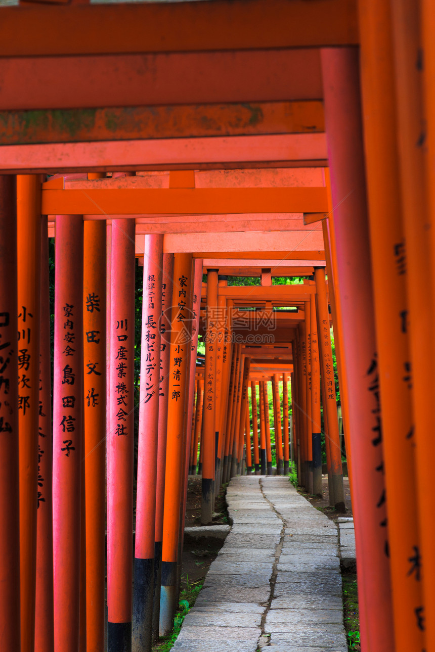 东京信户神庙的托里伊旅游观光历史性寺庙佛教徒建筑学地标旅行精神神道图片