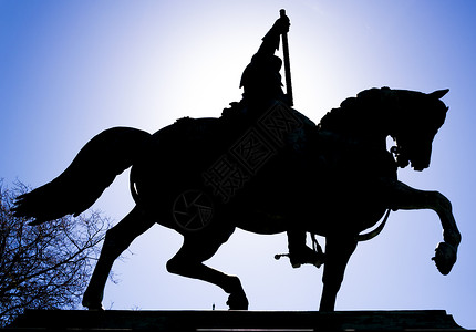 杜丘广场骑士雕像的休丽面背景图片