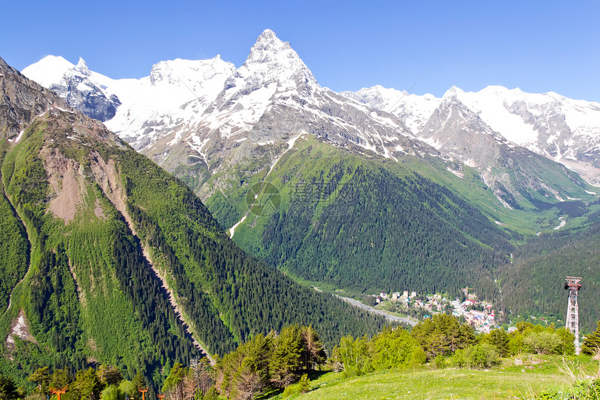 俄罗斯高加索山脉 俄国的高加索山脉冰川悬崖荒野风景季节图片