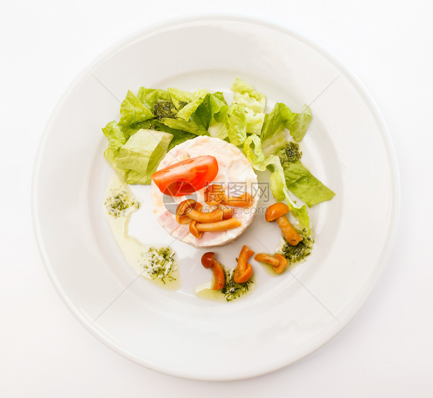 俄罗斯沙拉和蘑菇菜单营养餐厅黄瓜洋葱香菜盘子食物产品沙拉图片