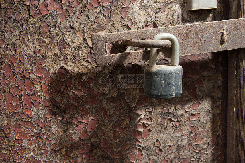 旧门锁锁孔房子古董木头入口锁定谷仓闩锁安全金属图片