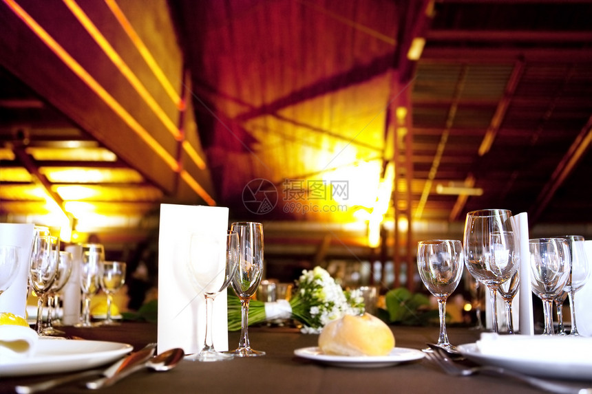 内地餐厅的浪漫晚餐图片