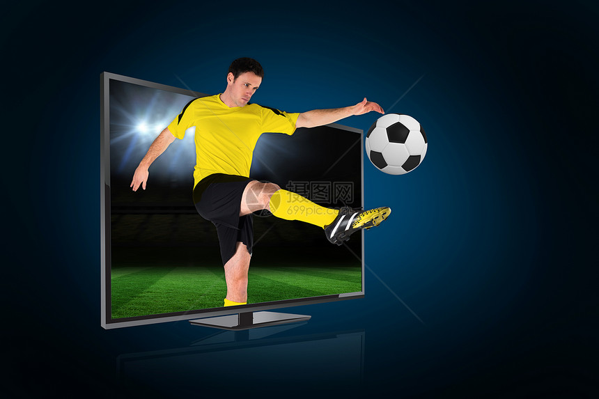 足球运动员踢球到电视频道娱乐天空绘图家庭闲暇运动屏幕插图计算机皮革图片