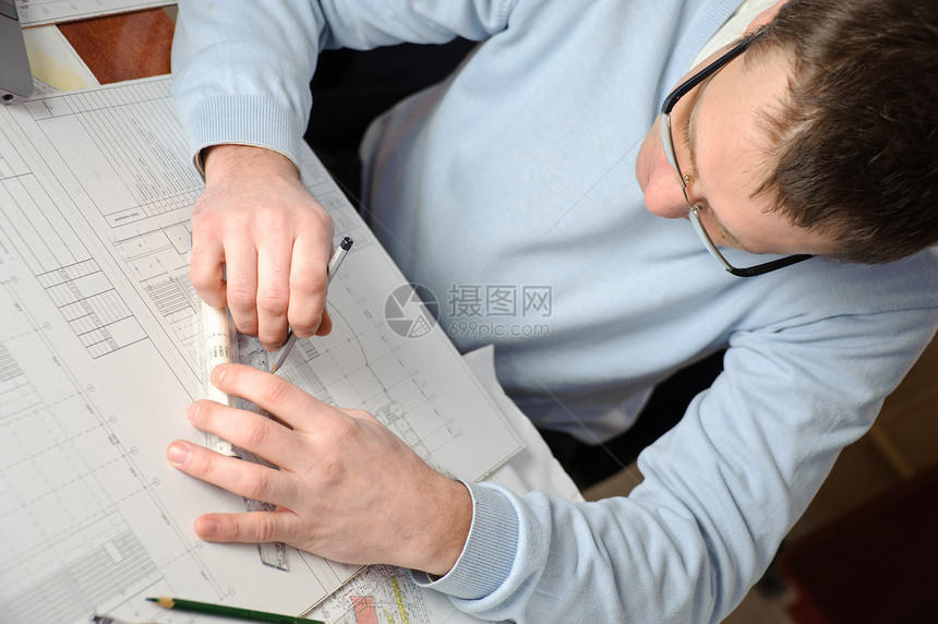 建筑师在工作成人草图建造组织蓝图工程师绘画工程乐器统治者图片