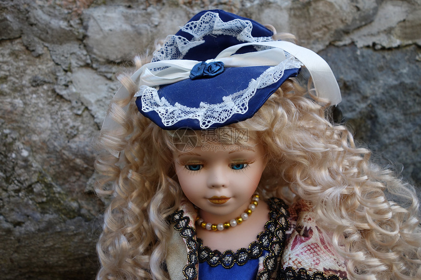 瓷娃娃魅力乡愁女孩帽子睫毛金发头发蓝色玻璃投标图片