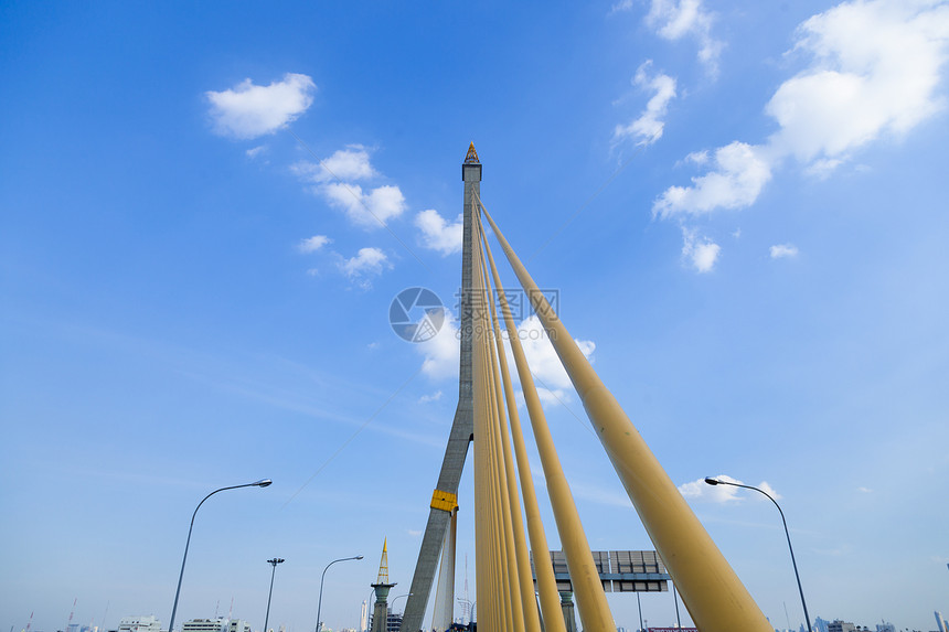 拉马八八桥工程交通天空邮政城市阳光建筑学地标电缆街道图片