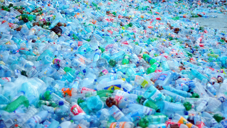 塑料塑料废物生态垃圾填埋场包装回收图片