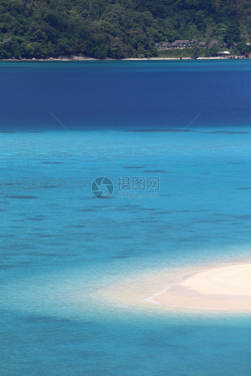 泰国Satun岛利普岛海滩海岸蓝色风景岩石尾巴假期热带海洋海景天空图片