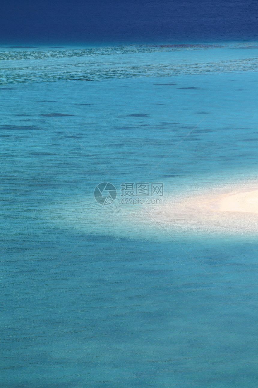 泰国Satun岛利普岛海滩海景旅行风景天空尾巴海岸假期蓝色热带岩石图片