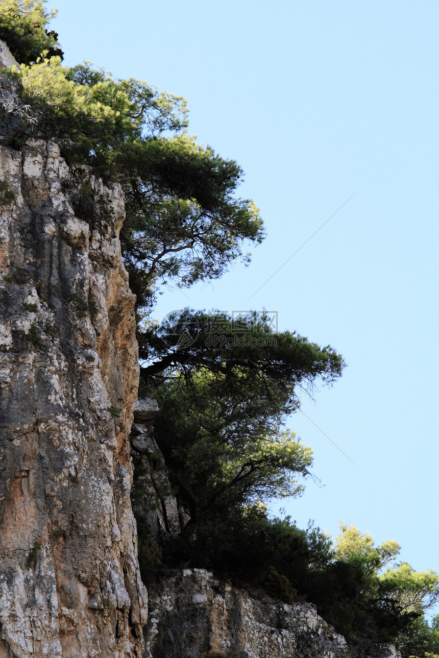 克罗地亚的克利夫克 维斯岛  斯蒂尼瓦旅行假期悬崖纪念碑历史性材料旅游古董历史岩石图片