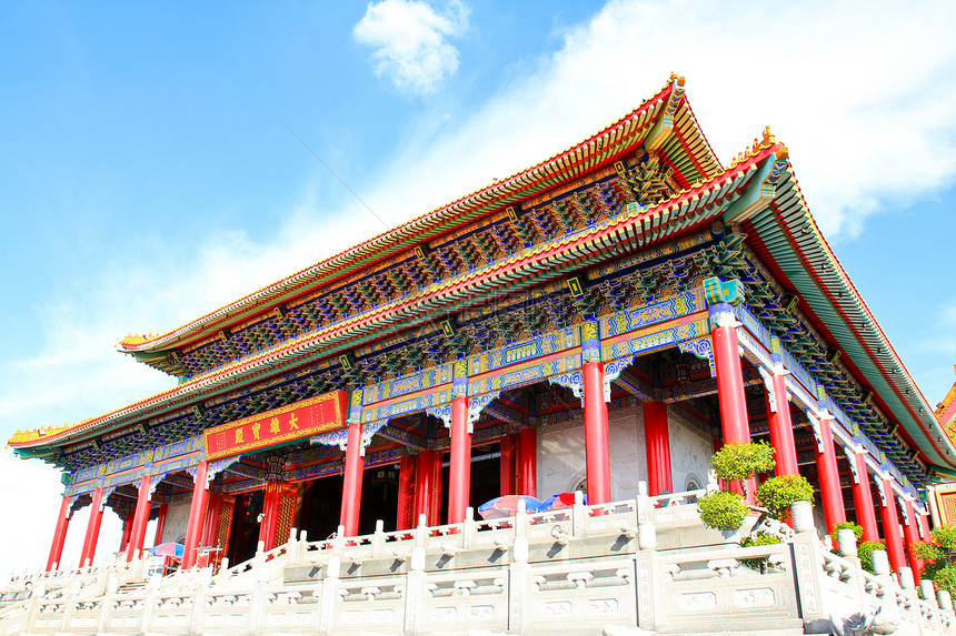 诺萨布冷新宜的中华传统风格寺庙旅游文化地标天空宗教旅行游客蓝色建筑学城市图片