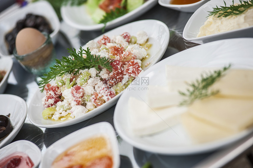 土耳其早餐食物美食影棚餐桌橙汁盘子文化黄油黄瓜图片