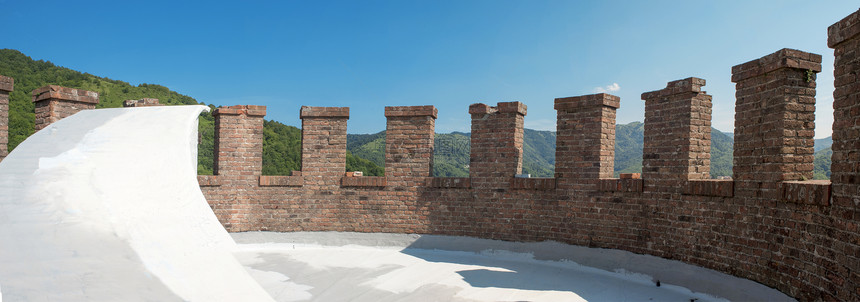 特雷塞西城堡旅游金属白色建筑建筑学石头螺旋旅行楼梯历史图片