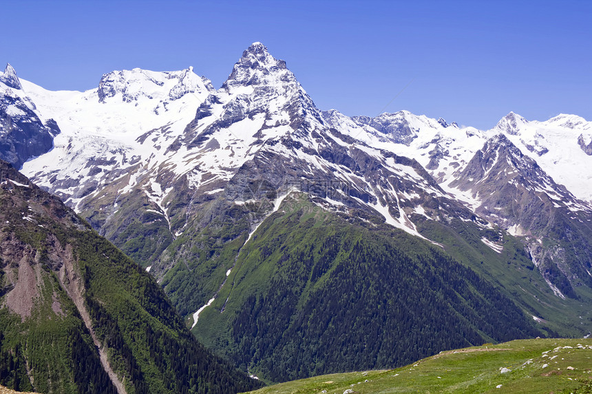 俄罗斯高加索山脉 俄国的高加索山脉风景冰川季节悬崖荒野图片