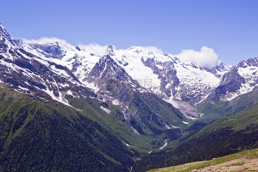 俄罗斯高加索山脉 俄国的高加索山脉荒野季节风景悬崖冰川图片
