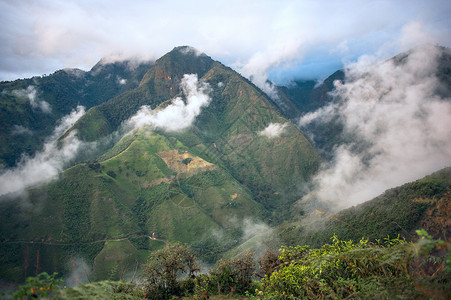 钦博拉索拉美火山景观高清图片