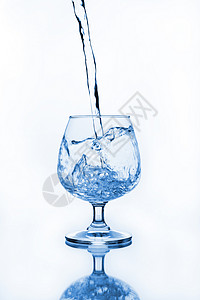 含水的葡萄酒杯茶点水晶玻璃运动阴影庆典生活酒精酒杯派对背景图片