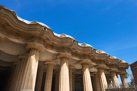 安东尼托100列房间巴塞罗那公园Guell柱柱建筑师艺术纪念碑地标世界遗产文化正方形假期天空背景