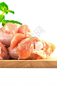 切肉板上的鸡翅肉粉色胸部鸡腿烹饪屠夫盘子肌肉家禽白色营养背景图片
