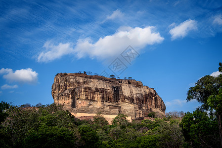 尼康酷图Sigiriya 狮子岩石和天上的堡垒背景