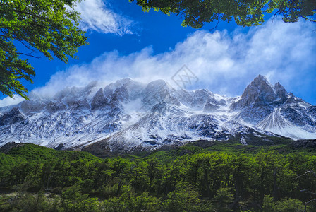 洛斯格拉西亚雷斯国家公园风景高山山脉冰川远足全景高清图片