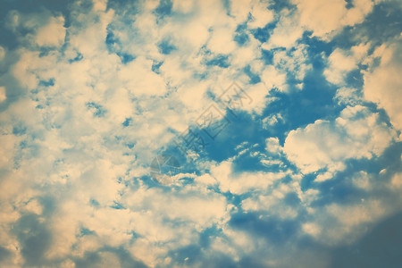 蓝色天空和浮蓝的白云宗教空气质量环境云景白色梦幻自由臭氧墙纸气候变化背景图片