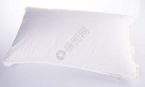 背景上的枕头枕头装饰软垫家具条纹家庭风格卧室柔软度白色酒店背景图片