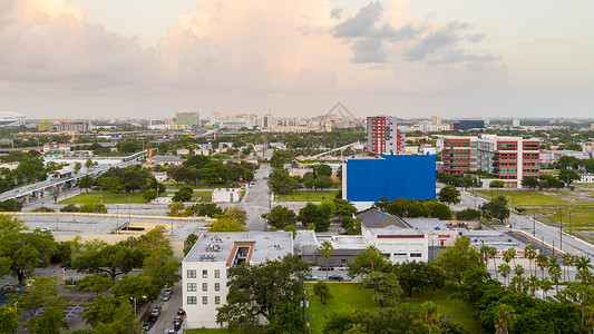 迈阿密市中心空中观察建筑学市中心天际城市建筑景观文明背景图片