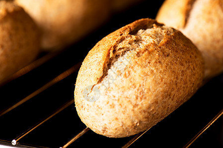 烤箱宏中的面包背景图片