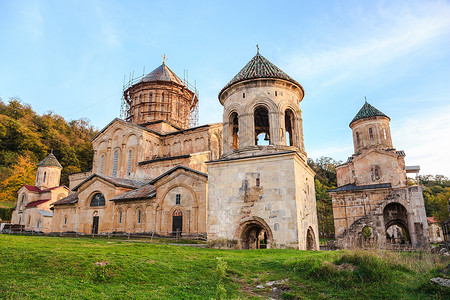 格拉坦Gelati的修道院背景