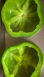 新鲜绿铃辣椒食物蔬菜青椒乡村绿色背景图片