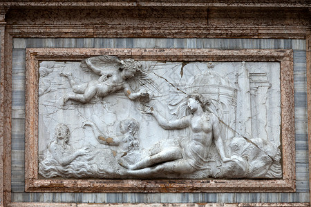从威尼斯的艺术雕塑浮雕宽慰钟楼大理石背景图片