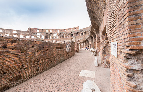 罗马墙Colosseum废墟的内建结构 罗马意大利建筑学纪念碑旅行考古学天空旅游竞技场体育馆内饰地标背景