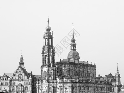 德累斯顿霍夫基切大教堂教堂三位一体体重黑色白色宫廷教会背景图片