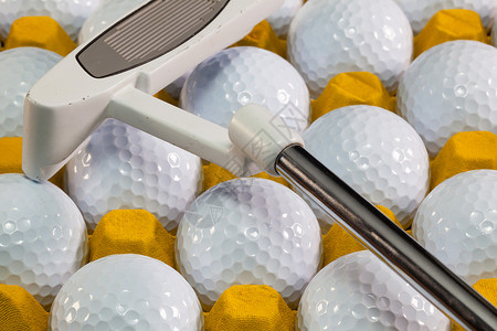 黄色盒子和高尔夫球的白色高尔夫球乐趣球座推杆闲暇爱好运动背景图片