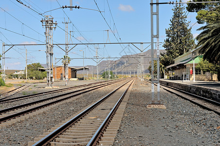 站台导体建筑高架平台铁路链线火车高清图片