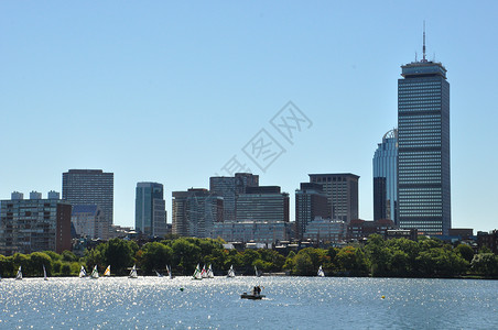 波士顿港蓝色建筑学城市反思天空景观场景码头帆船港口高清图片