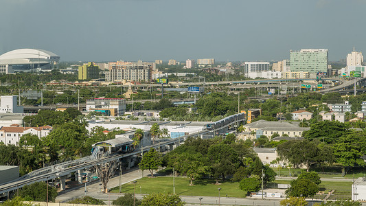 迈阿密市中心空中观察市中心天际建筑学景观城市建筑文明背景图片