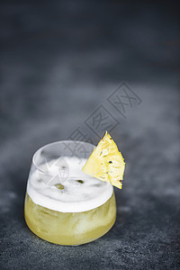 杯中菠萝汁背景图片