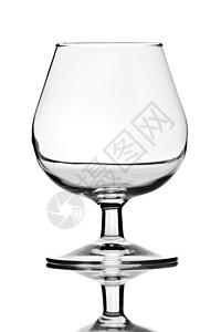 酒杯玻璃酒精白色饮料盘子背景图片
