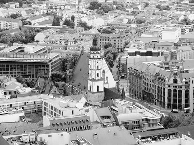迪兰托马斯Leiipzig 空中视图白色场景教会体重黑色天际唇膏城市背景
