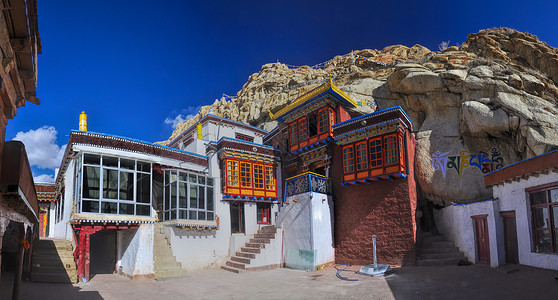 拉达克拉达赫神社竹巴山脉院子宗教水平干旱建筑学佛教徒寺庙背景