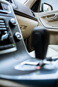 现代车内内部齿轮速度车辆驾驶车皮玻璃保险控制车速汽车背景图片